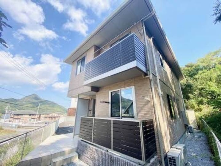 シャーメゾン善通寺町 C棟201の外観