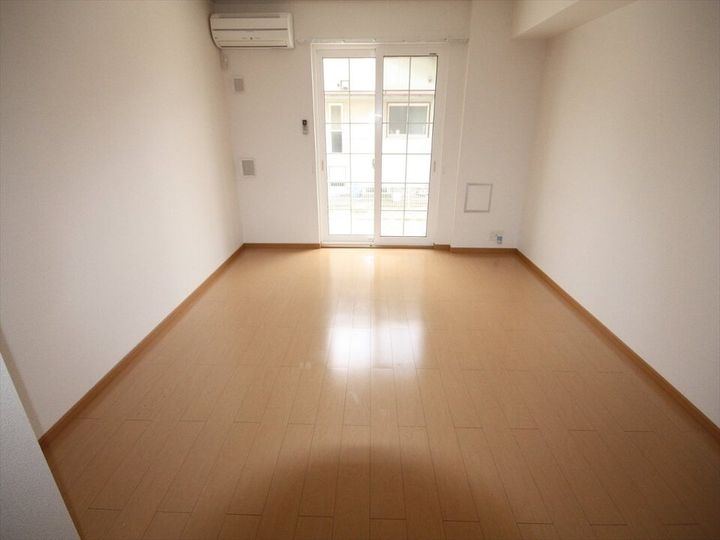 メリオル カザ B103の居間