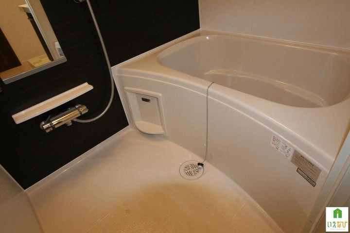 グランソレイユ302の風呂