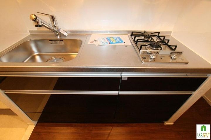 グランソレイユ302のキッチン