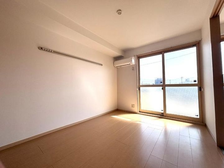 セジュールななみ103の居間