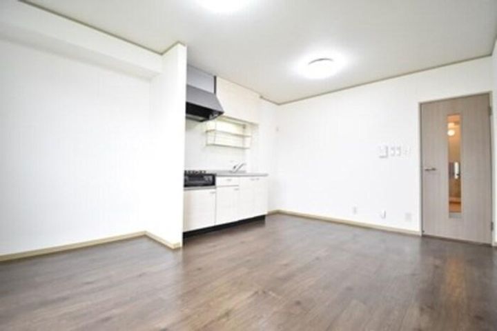 ファミーユタイチ A棟301の居間