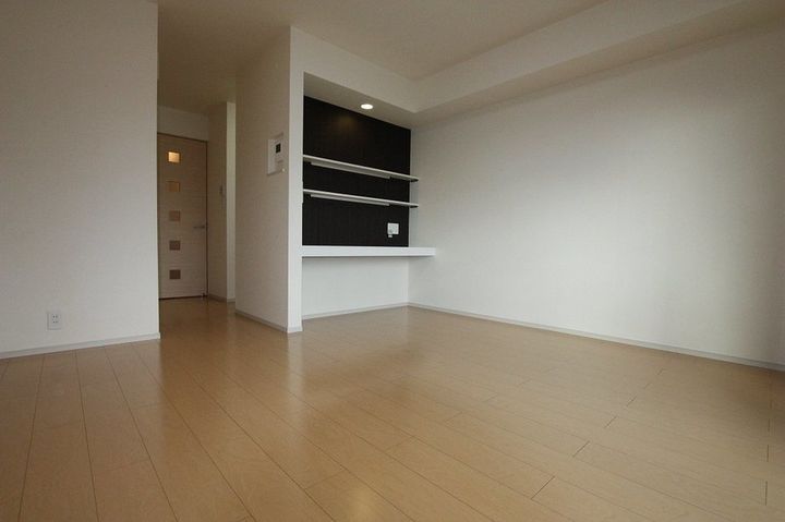 プティ ヴィラージュ 千田204の内装