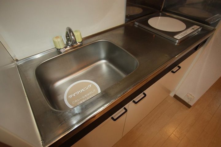 ル・グラン Ⅲ(トロワ)0105のキッチン