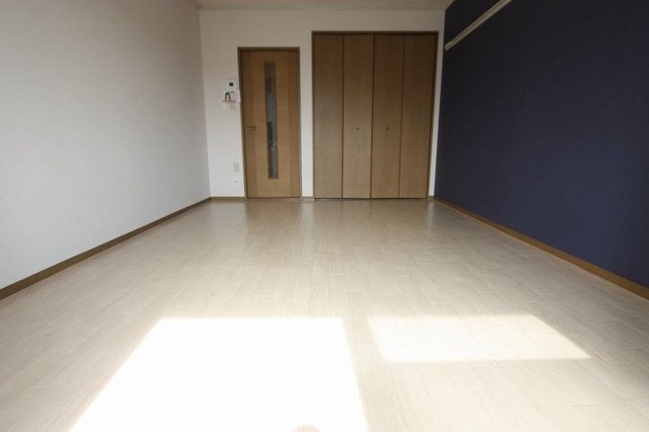 ル・グラン Ⅲ(トロワ)0105の居間