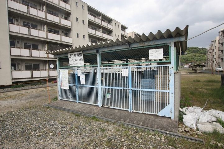 ビレッジハウス林10号棟401の周辺