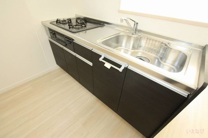 アルカンシェルA棟0102のキッチン