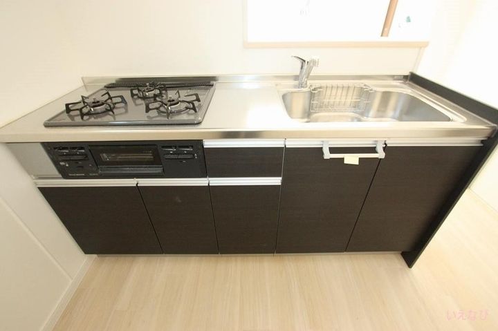 アルカンシェルA棟0102のキッチン