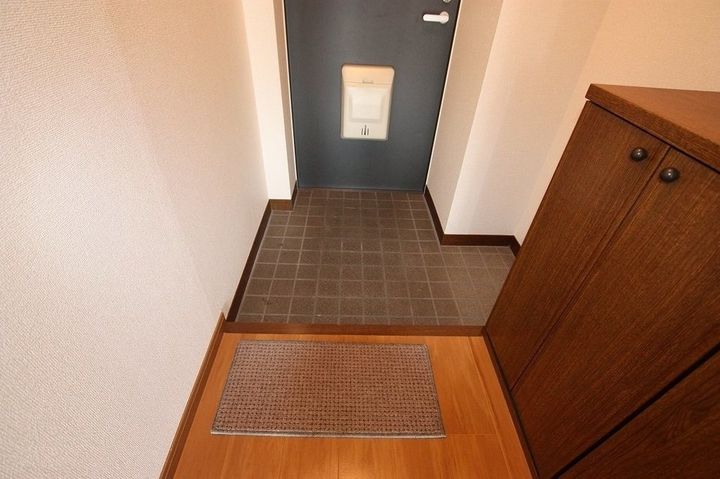 つきみそう0103の玄関