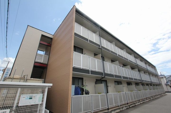レオパレス秀103の外観