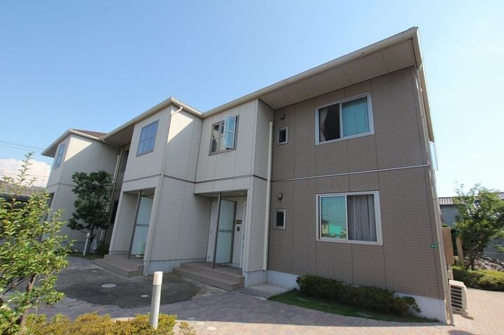 グランマスト多治米 C棟101の外観