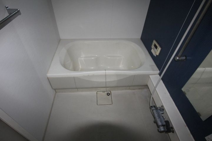 グランマスト多治米 C棟101の風呂