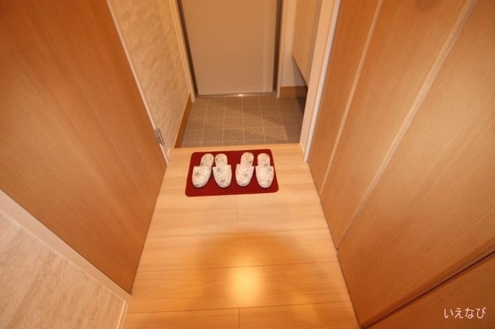 エスペランサ四番館103の玄関