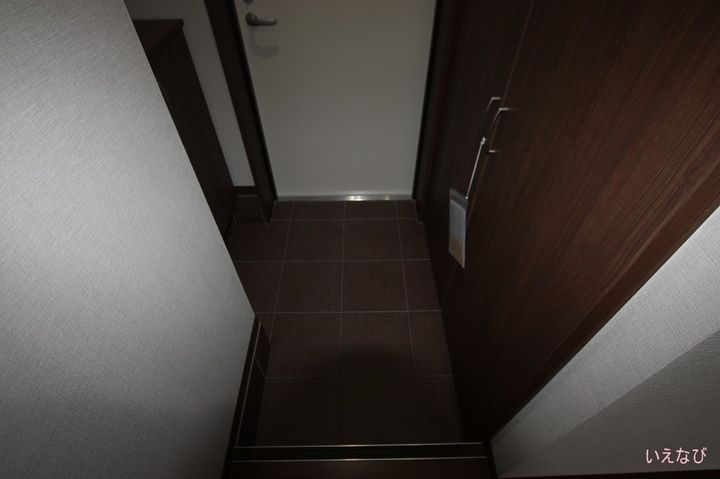 THE APARTMENT福山駅前0205の玄関