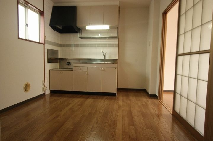 シティハイツサトウ20202の居間