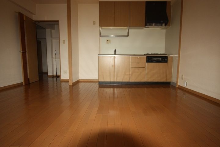 太湖新苑702の居間