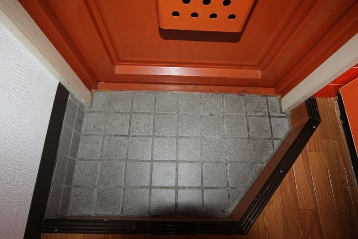 プレイシス福山0301の玄関