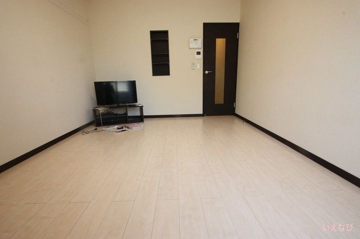 レオネクストエトワール103の居間