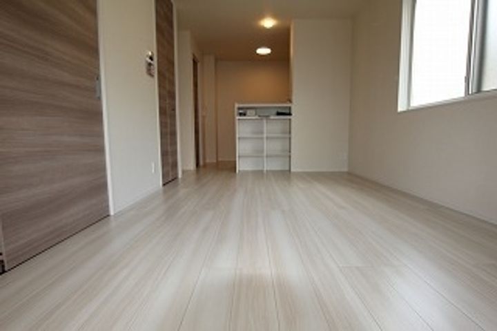 ラフィネ大門0101の居間