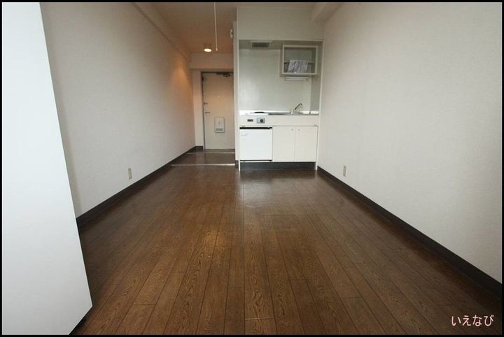 リアライズ福山0206の居間