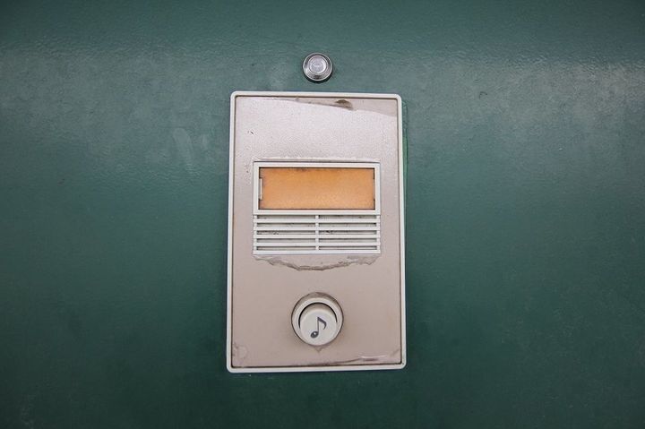 ハイネス本庄206の玄関