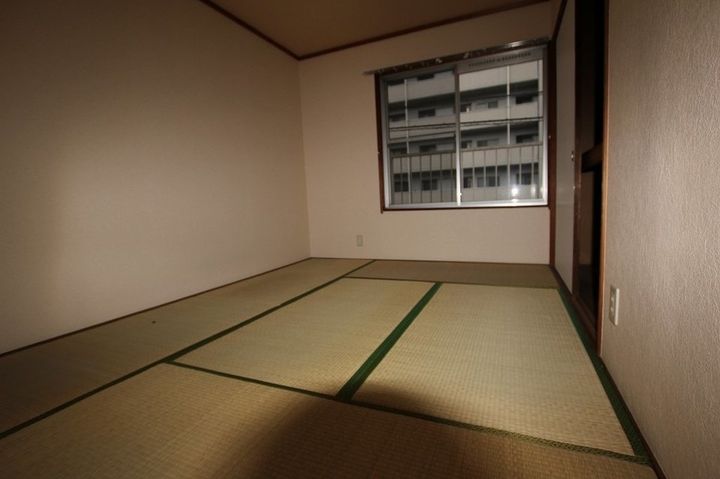 ハイネス本庄206の寝室