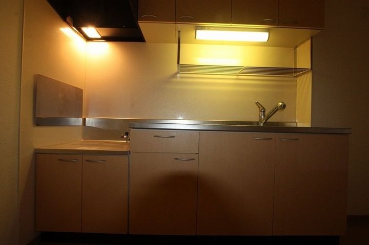 エレガントB0102のキッチン