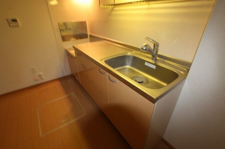 エレガントB0102のキッチン