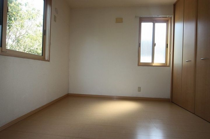 グレイス C棟102の寝室