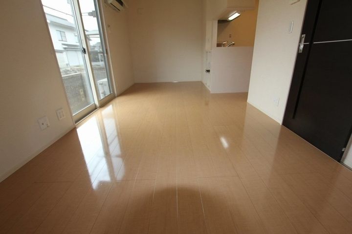 セジュール上野浦 Ⅳ0103の居間