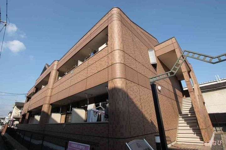 レジデンス明神206の外観