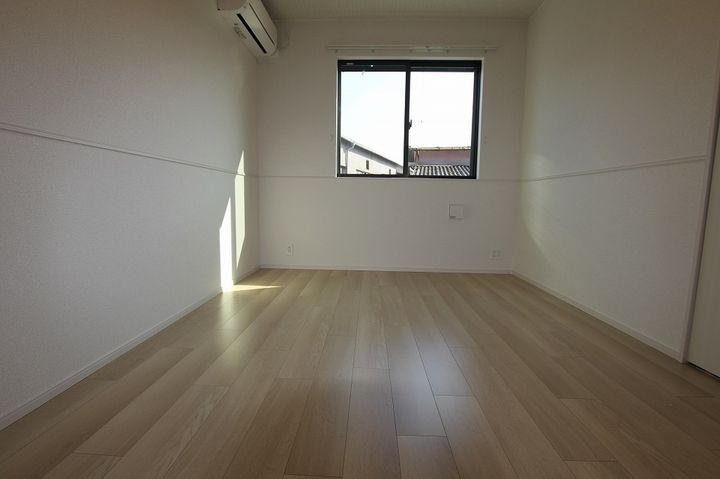 クールメゾン江原0103の寝室