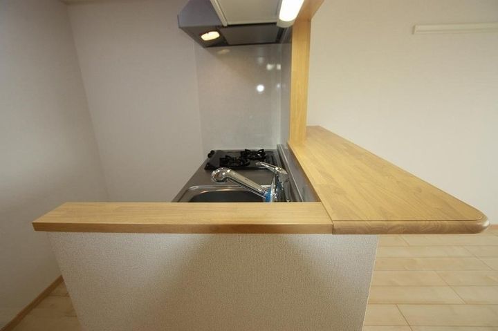 ヴィアーレ 光南0302のキッチン
