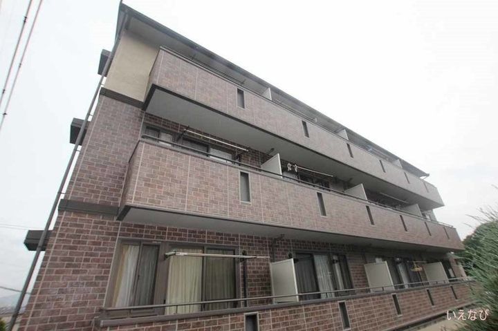 リビングタウン福山東 B棟0105の外観