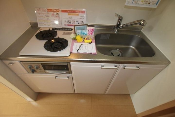 リビングタウン福山東 B棟0105のキッチン