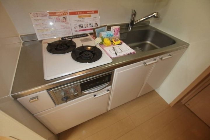 リビングタウン福山東 B棟0105のキッチン