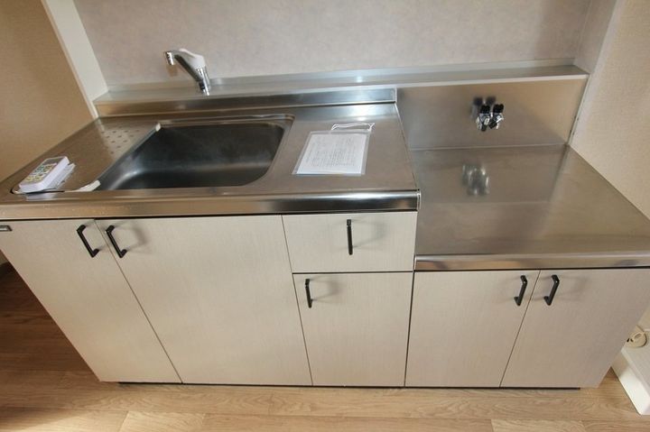 ジュネス春日A202のキッチン