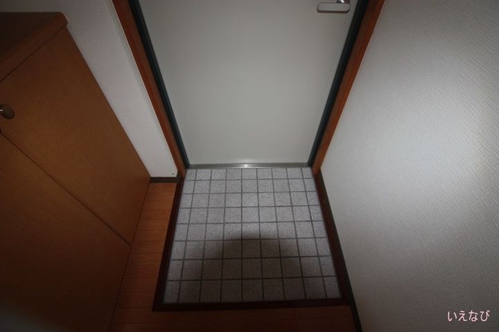 ディープタウンヒルズ0405の玄関