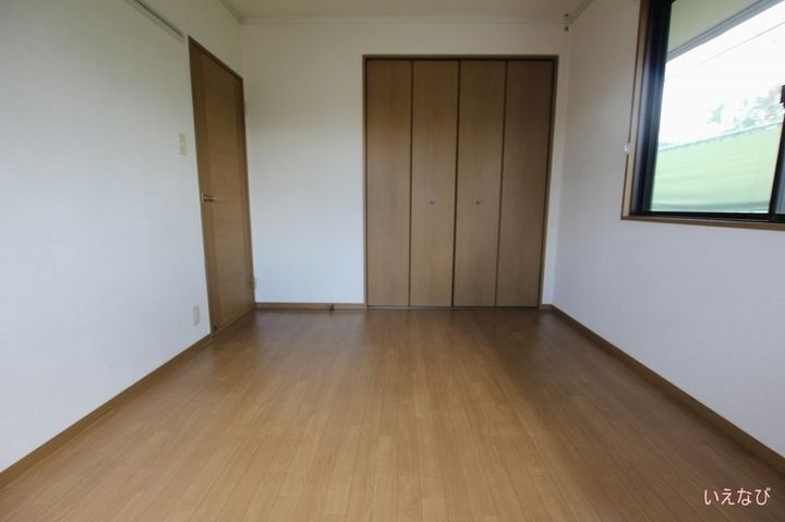 ラポール日吉台A0201の寝室