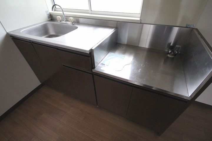 パレス・ナカシマ新涯0202のキッチン