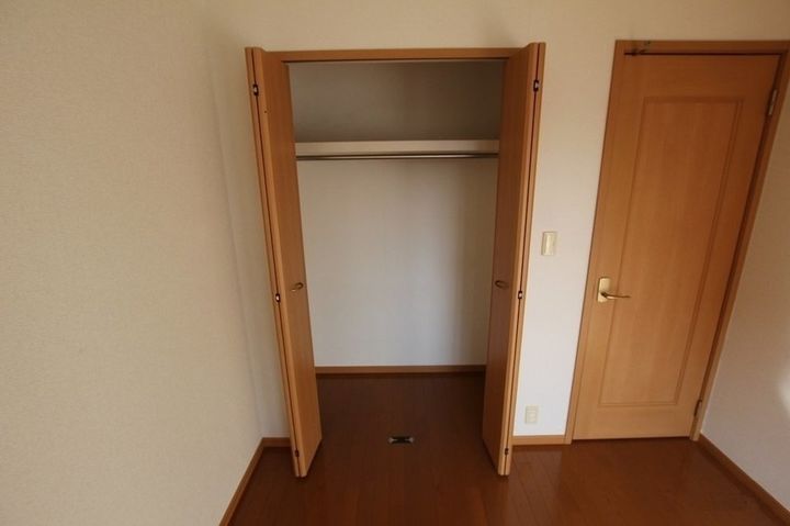 マナ マルベリーB102の内装