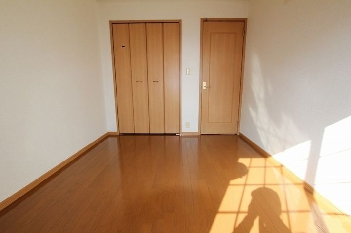 マナ マルベリーB102の寝室