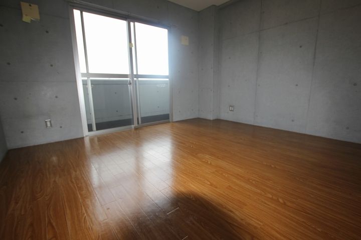 Positive AI301の居間