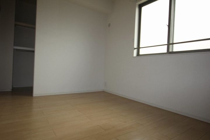 ビオーレ御幸0203の寝室