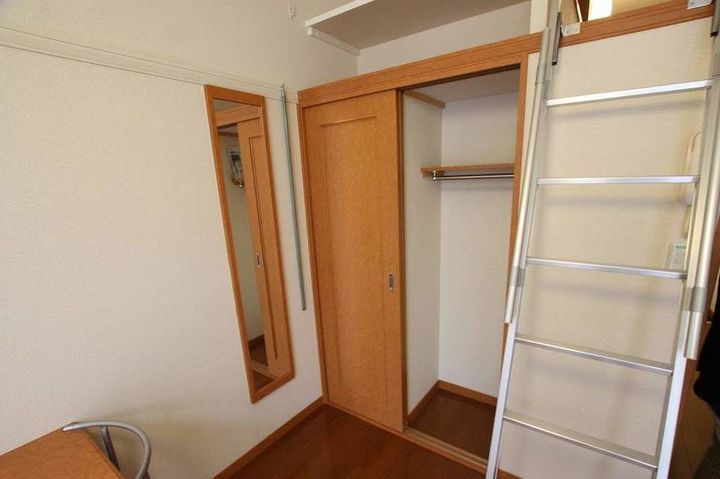 レオパレスコンフォート102の内装