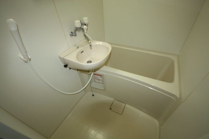 レオパレスコンフォート102の風呂