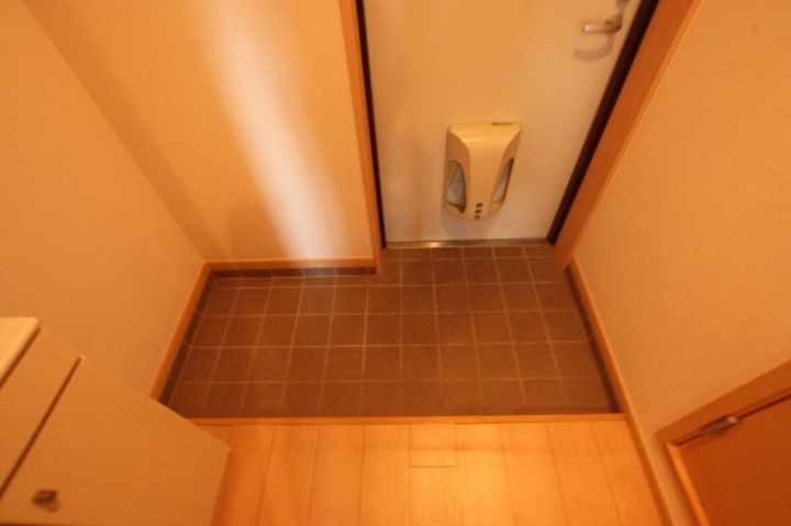 ローズエスペランサ0403の玄関