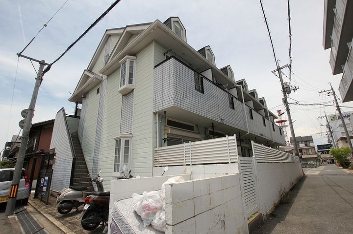 クリスタ松永204の外観