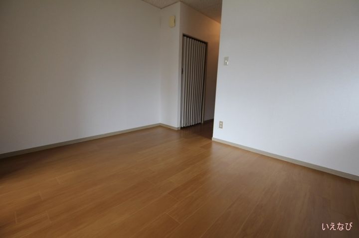 リバーラッキー201の寝室