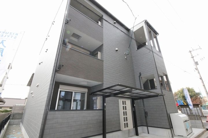Comfort三吉南103の外観